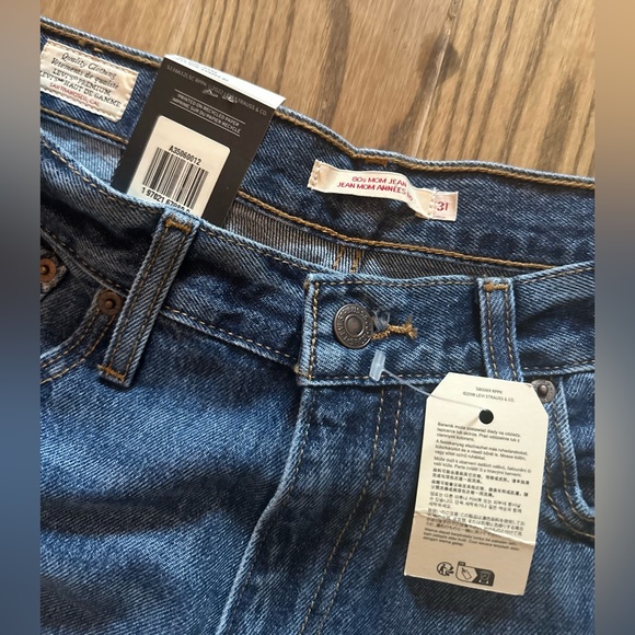 Levi’s 80s “Mom” jeans - Picture 5 of 13
